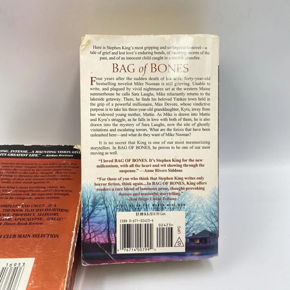 Stephen King Lot of 2 Paperbacks: The Stand Complete & Uncut‎ + Bag of Bones